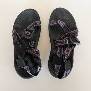 Teva Hiking Sport Sandals in Aztec Purple/Black, size 6